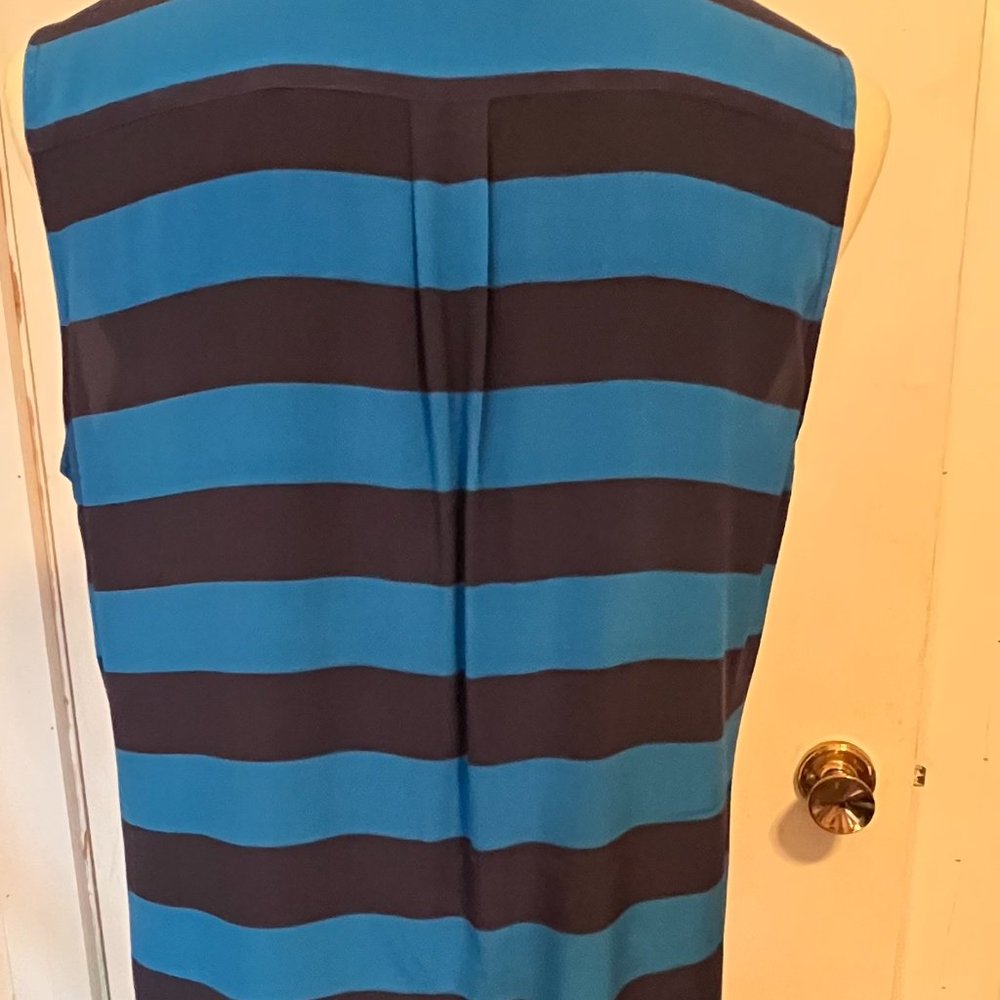 Equipment Silk Sleeveless Blue Top - Picture 6 of 16